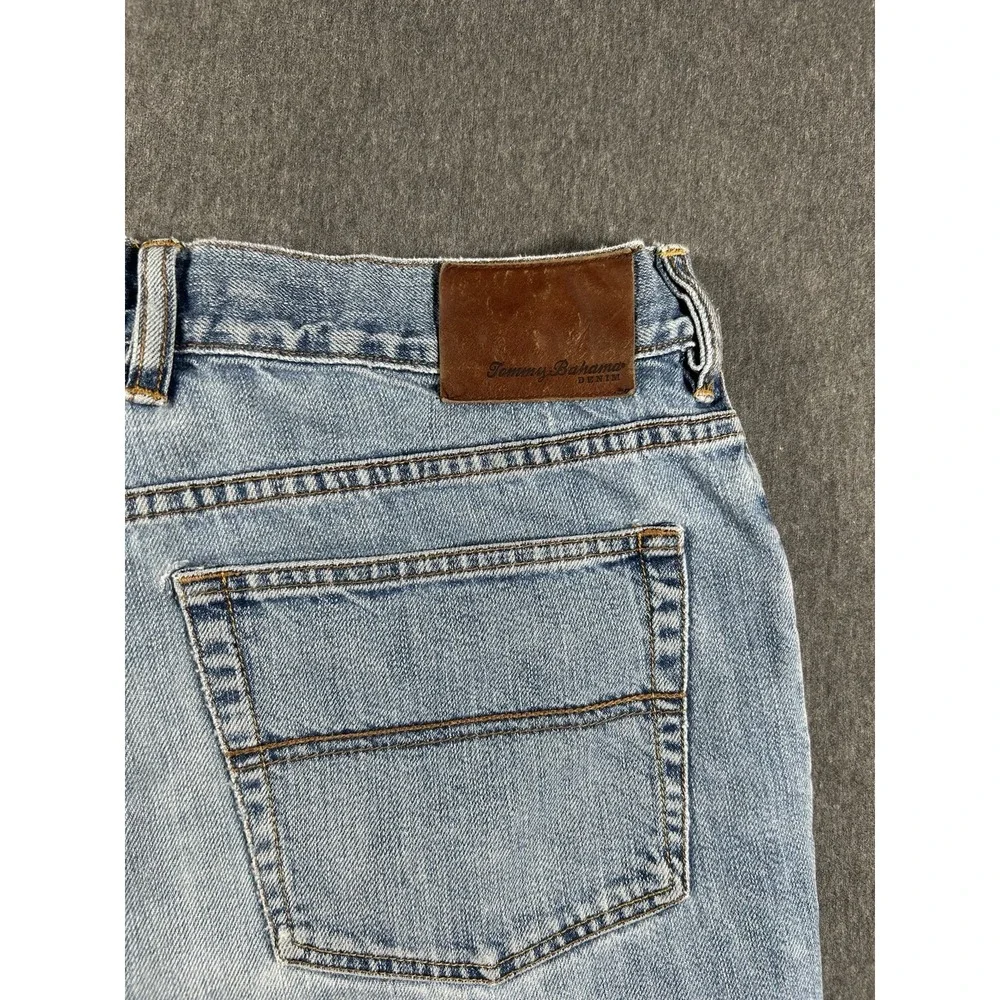 Tommy Bahama Classic Fit Light Wash‎ Denim Jeans 35x32